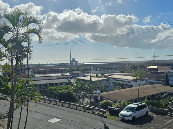 98-626 Moanalua Loop APT 201, Aiea, HI 96701