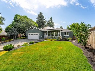 2556 Waters Edge Way, Medford, OR 97504