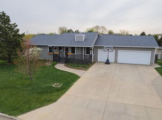 500 S Nicole Ave, Crooks, SD 57020