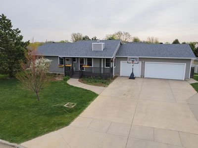 500 S Nicole Ave, Crooks, SD, 57020