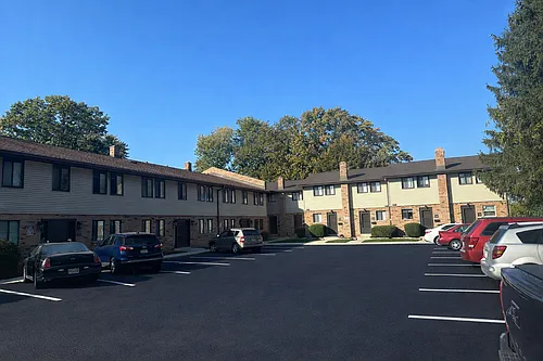 240-264 E Dekora St Photo 1