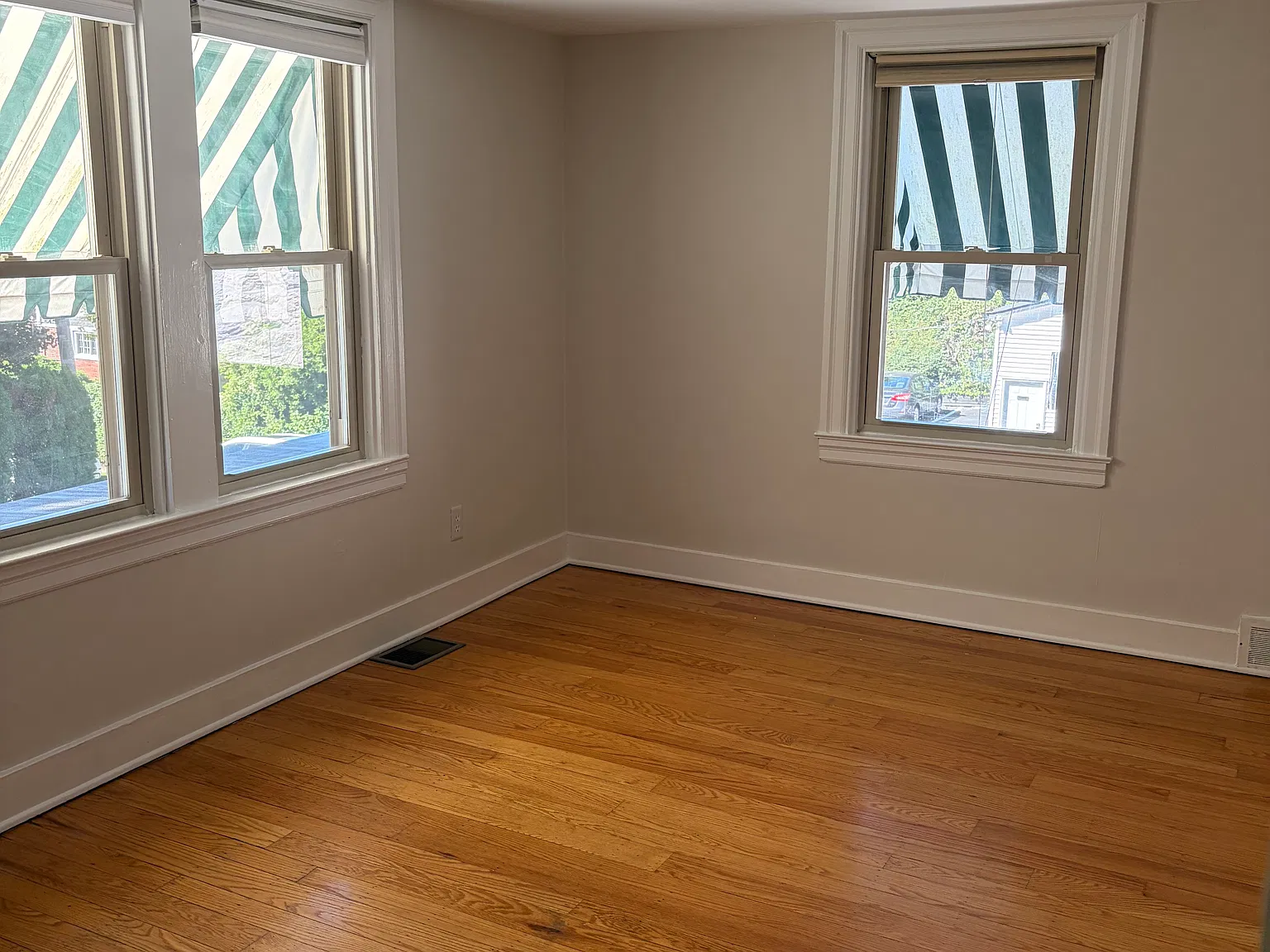 1 bed, 700 sqft, $1,350 — Photo 4