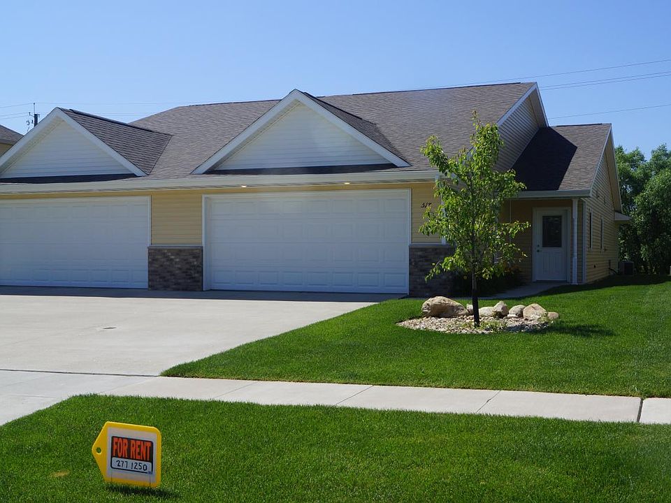 1st image of 517 Spruce Hills Dr