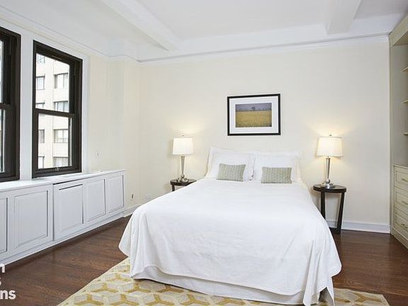 4th image of 215 E 72nd St APT 12W