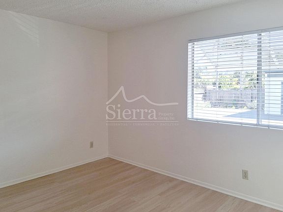 4th image of 1221 De La Vina St Unit A2