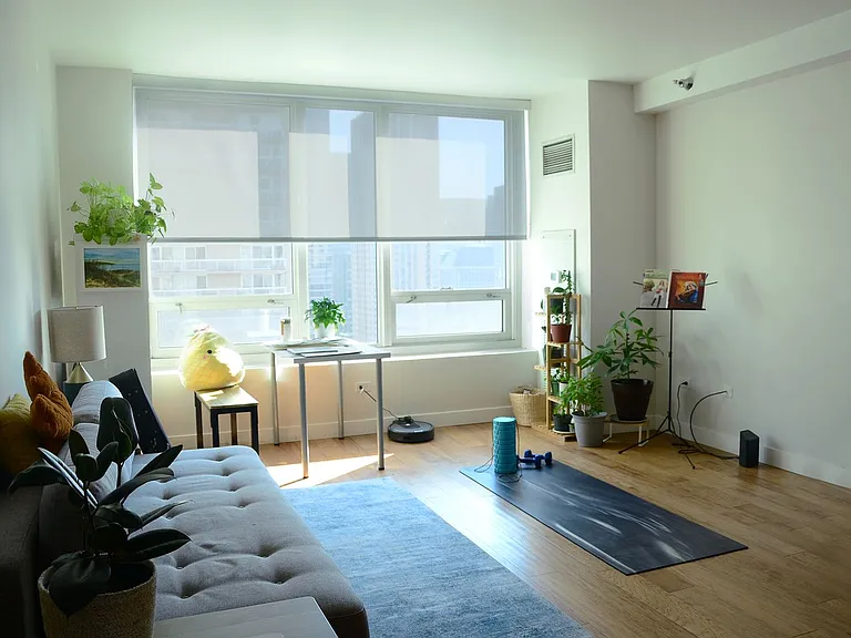 33 W Ontario St #31E — Photo 14