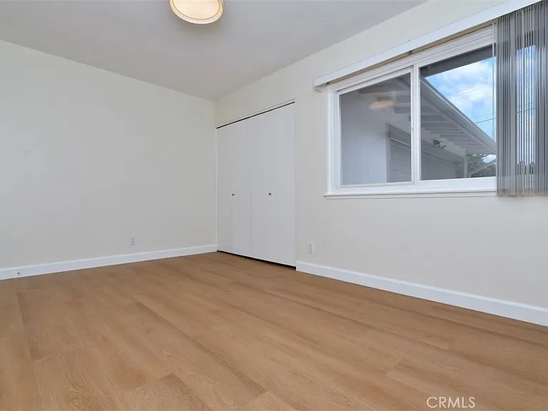 7006 Helmsdale Rd — Photo 32