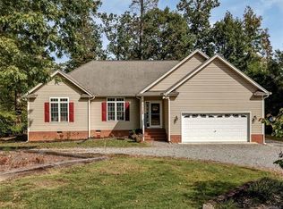 8217 Old Roxbury Rd, Quinton, VA 23141