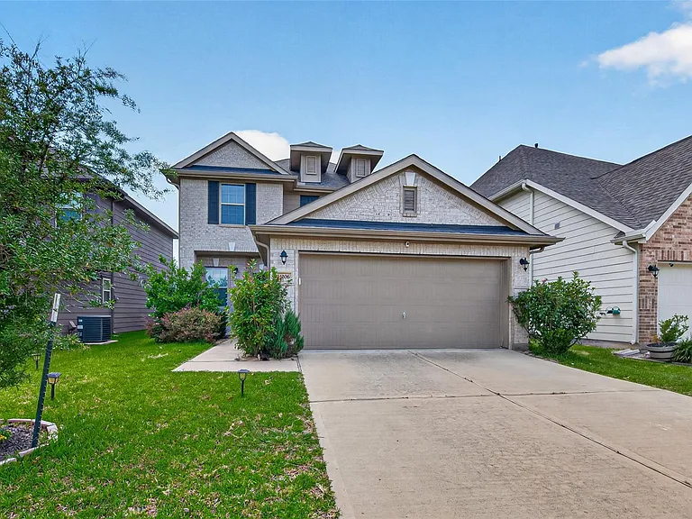 14206 Singing Oaks Trl — Photo 1