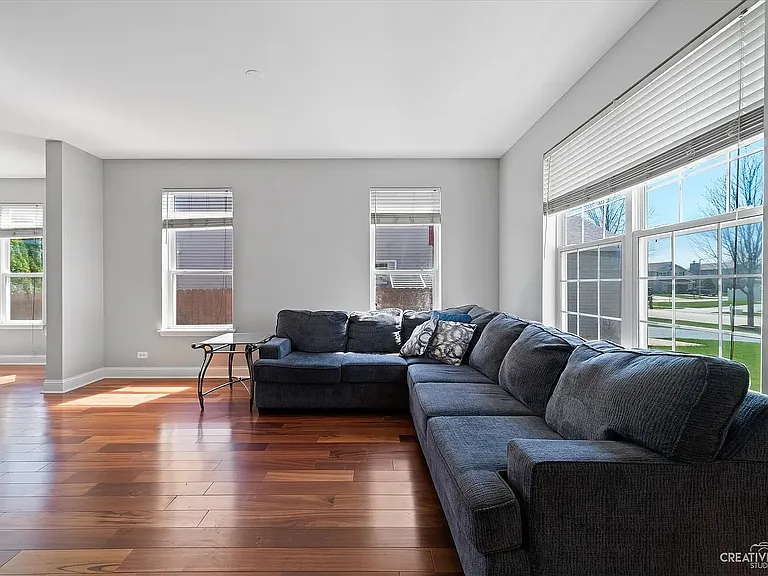 2710 Stonebridge Dr #5 — Photo 4