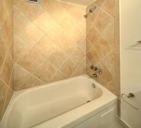 4th image of 6770 Indian Creek Dr APT 5B