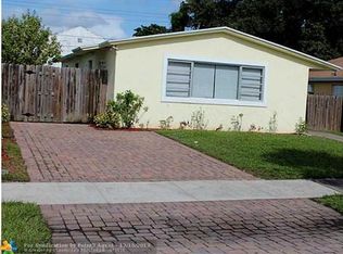 716 SW 8th St, Dania, FL 33004