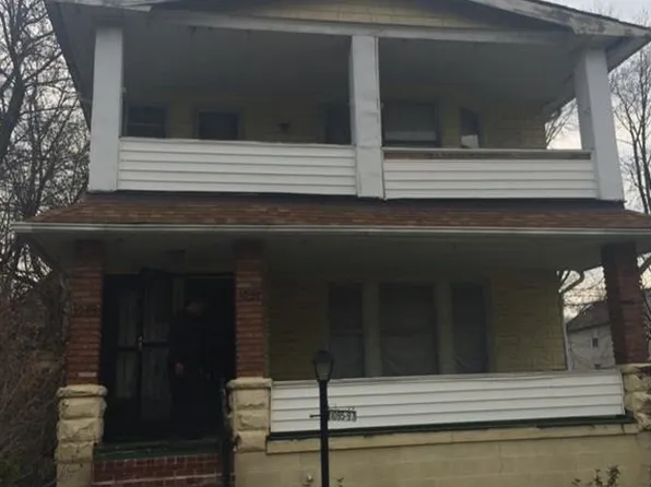 1095 E 113th St, Cleveland, OH 44108