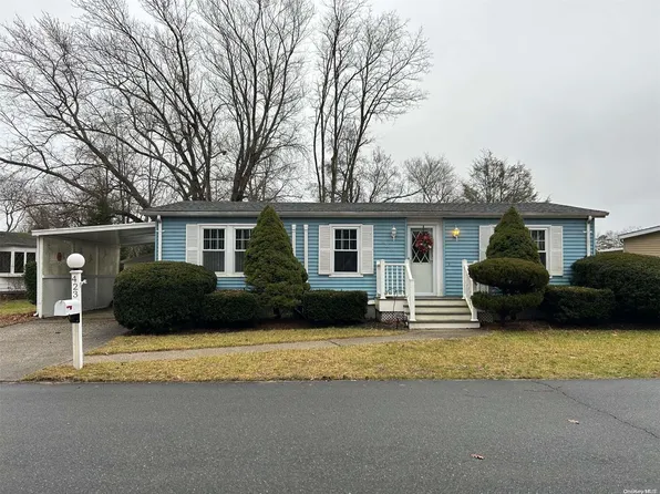 1661-423 Old Country Road, Riverhead, NY 11901