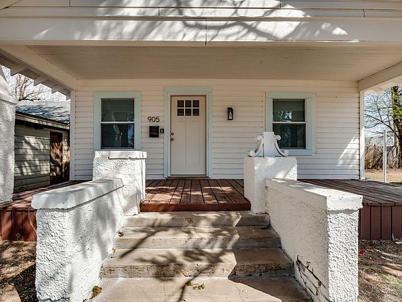 4th image of 905 E Rogers St