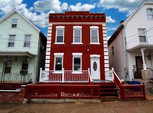 166 Chauncey St, Perth Amboy, NJ 08861