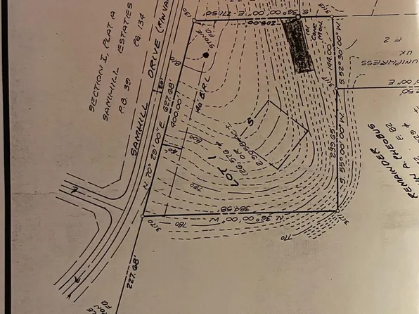 13701 Samhill Dr, Mount Airy, MD 21771