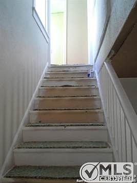 5th image of 412 Meridian Ave