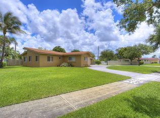 4318 Taylor St, Hollywood, FL 33021