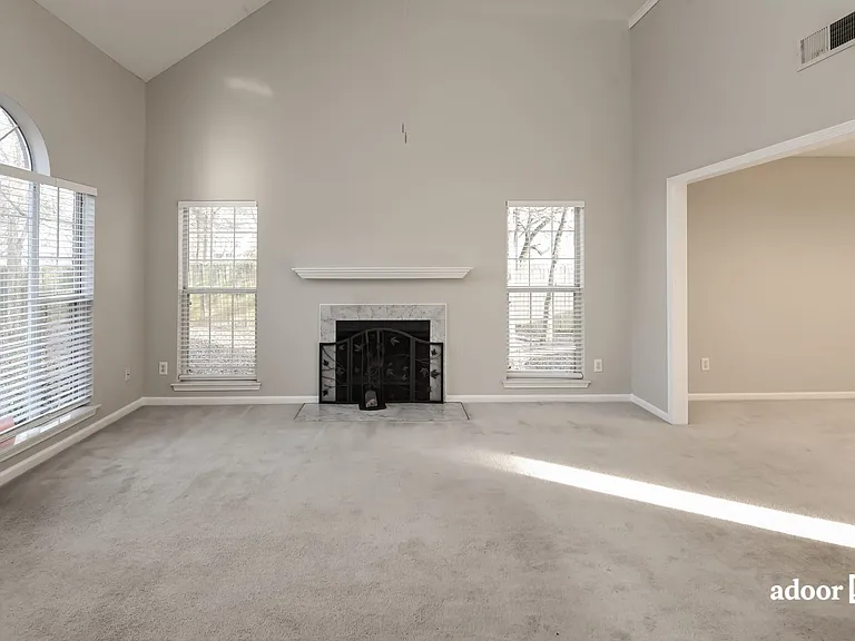 9609 Kenneth Oren Dr — Photo 4