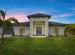 240 Sunset Rd, Rotonda West, FL 33947