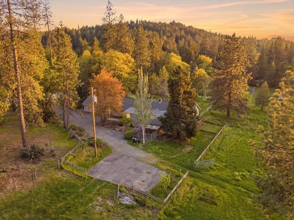 200 Humberd Ln, Grants Pass, OR 97527