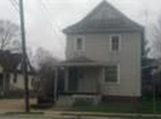 905 E 3rd St, Sterling, IL 61081