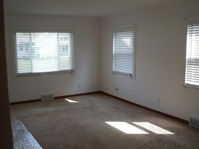 2nd image of 3030 117th St