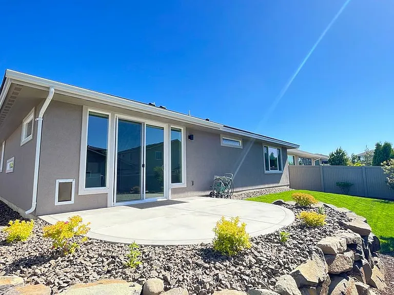 304 E Stanford Ave — Photo 38