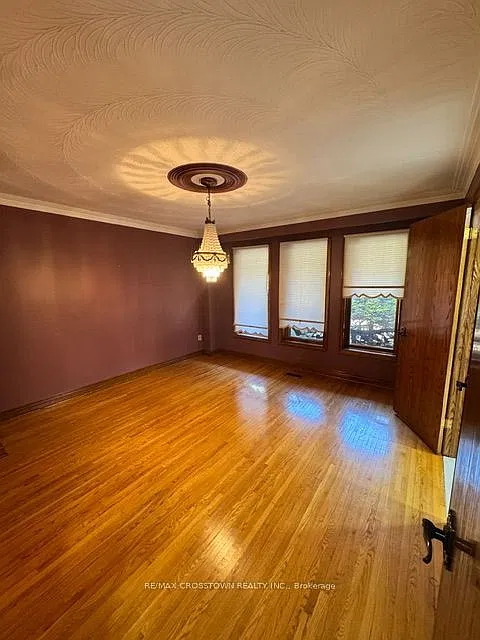 4 bed, $4,000 — Photo 4