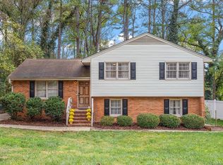 2942 Glenridge Dr, Raleigh, NC 27604