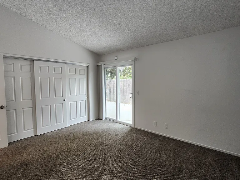 1025 Rock Rose Ln — Photo 9