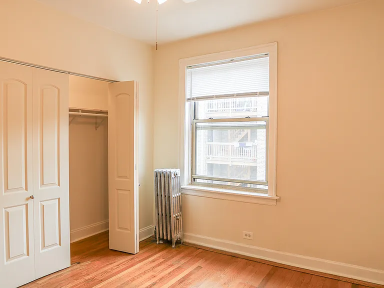 2242 W Farwell Ave #3A — Photo 5