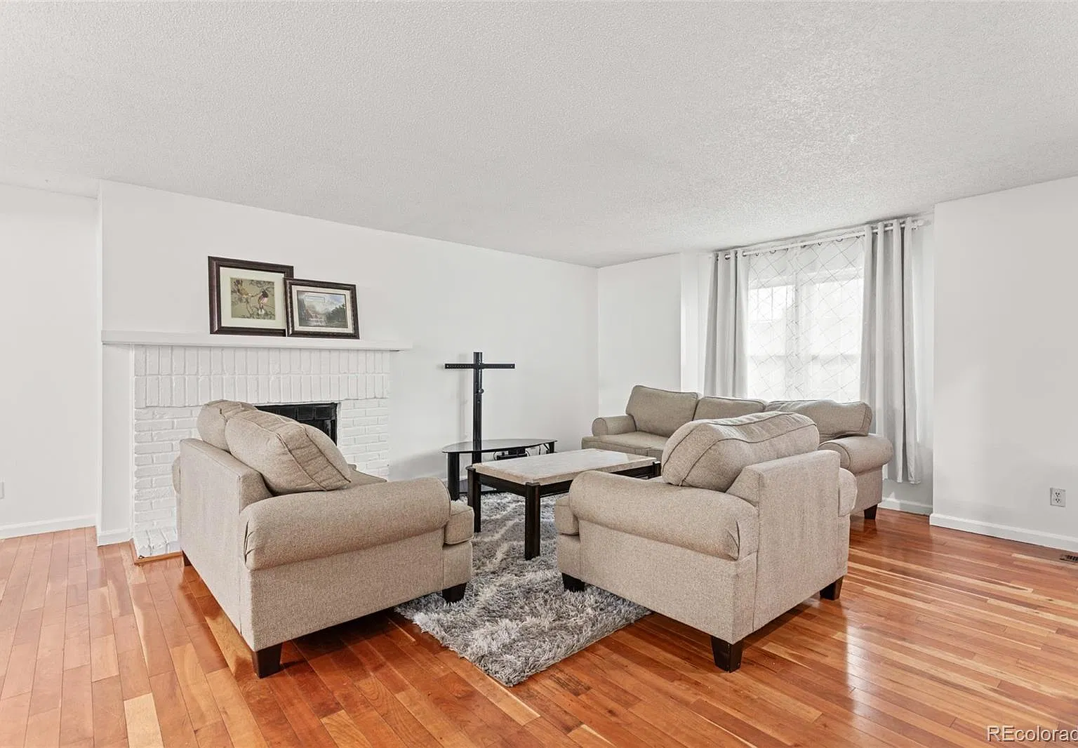 3 bed, 2.5 bath, 1537 sqft, $2,600 — Photo 3