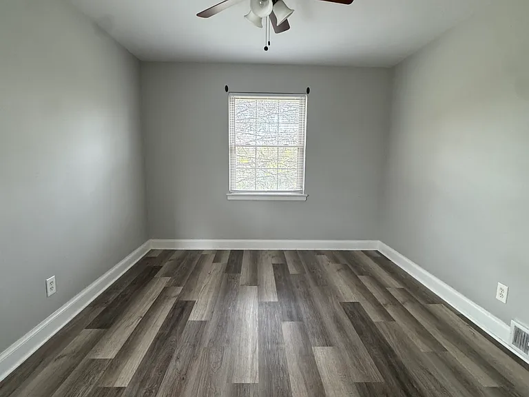 2464 Grinstead Dr #1 — Photo 15