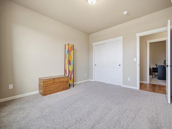 5th image of 3919 Charleston Ln