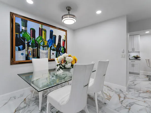 366 Prestwick Circle #2, Palm Beach Gardens, FL 33418