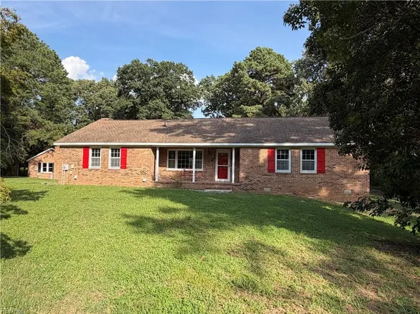 2743 Carmines Island Rd, Hayes, VA 23072