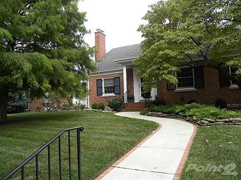 1st image of 328 Queensway Dr