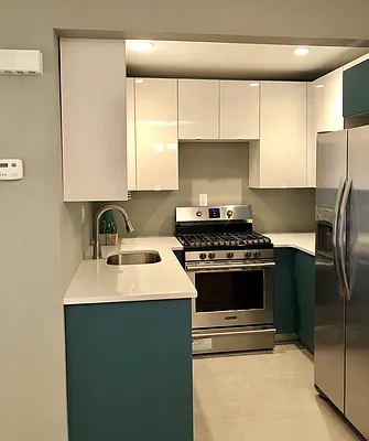 Rented by Compass | media 18