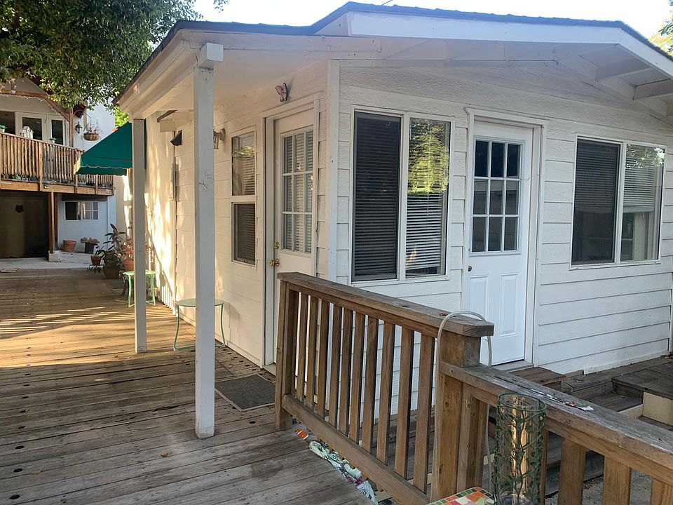 1st image of 368 Mariposa Ave