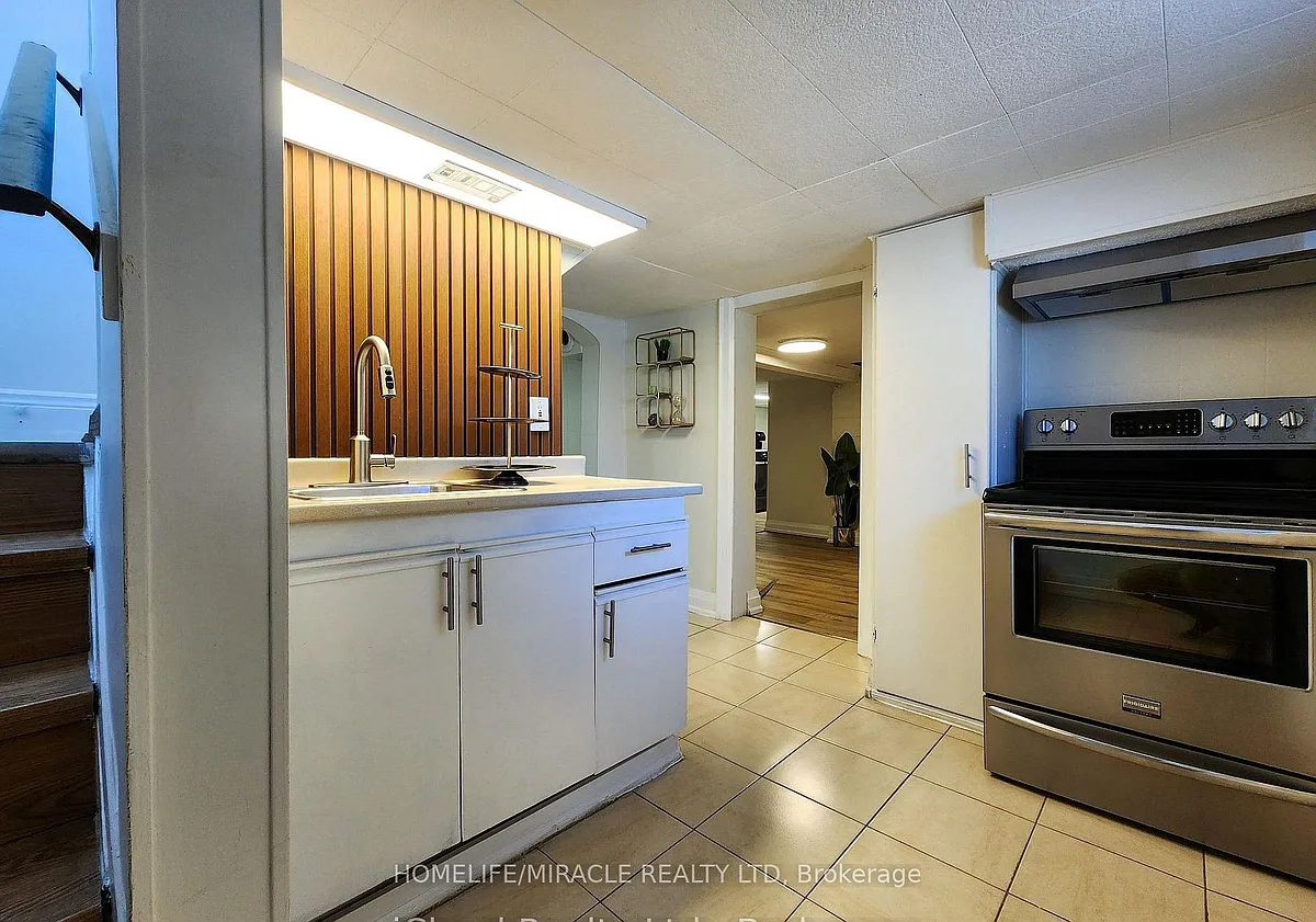 Building Photo - 294 Fairfield Ave S #LOWER LEVEL