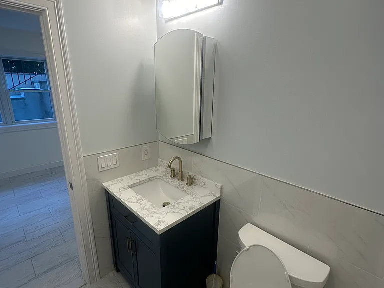 65 Cox Ave — Photo 17