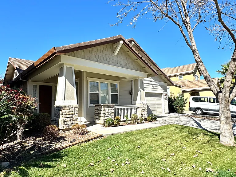 4181 Cherry Blossom Ln — Photo 3