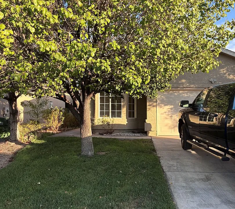 536 Soothing Meadows Dr NE