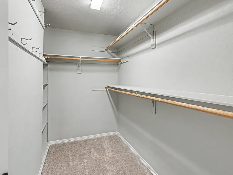 10718 Fairview Dr — Photo 11