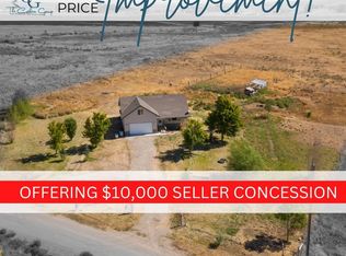 114 Parker Gulch Rd, Shoshone, ID 83352