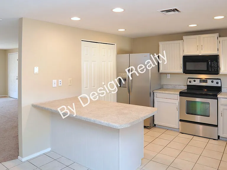 7230 N Ulene Pl — Photo 7