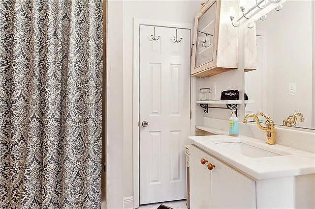 1461 Annunciation St #A — Photo 15