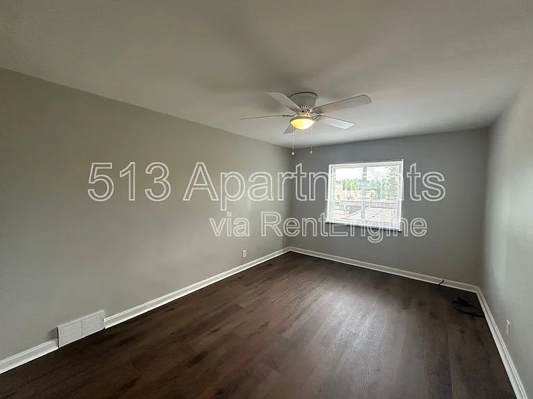 1649 Anita Pl #3 — Photo 4